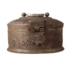 Vintage Copper Paandan for Decor