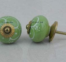 Pea Green Flower Knob