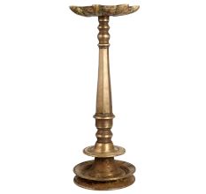 Tempting Brass Oil Lamp in Antique Finish