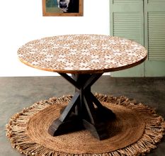Beautiful Leaf Patterned Table Top for Home Decoration