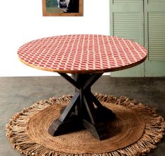Attractive Table Top Made of Wood and Resin