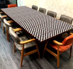 Checkered Patterned Table Top for Dining Table