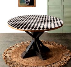 Checkered Patterned Table Top for Dining Table