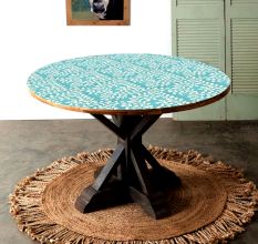 Handmade Eye-Catching Table Top for Decoration