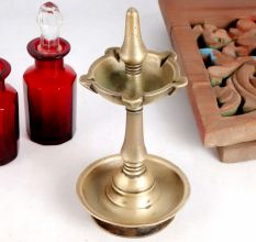 Tempting Brass Oil Lamp from South India