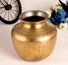 Brass Water Pot for Interior Decoration