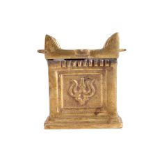 Cube Shaped Brass Oil Lamp for Decor
