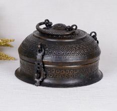 Engraved Vintage Jewelry Box for Decor