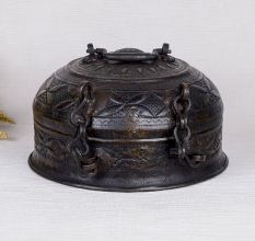 Handcrafted Traditional Jewelry Box Made of Brass