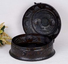 Beautiful Engraved Jewelry Box for Decoration