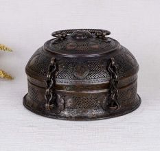 Beautiful Vintage Jewelry Box for Decor