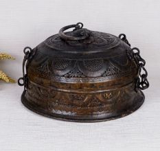 Beautifully Engraved Jewelry Box Made of Brass