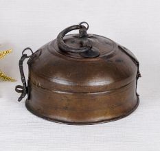 Plain Brown Brass Jewelry Box with Latch