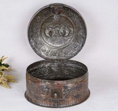 Round Antique Brass Jewelry Box for Storage