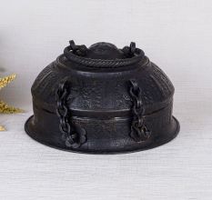 Sturdy Black Jewelry Box Made of Brass