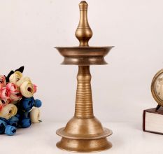Vintage Oil Lamp Made of High-Quality Brass