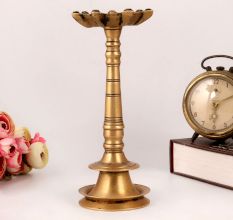Traditionally Crafted Brass Oil Lamp with 7 Jyots