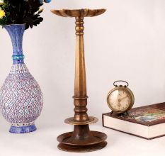 Vintage Handcrafted Oil Lamp Crafted from Brass