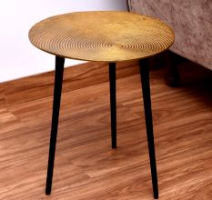 Brown Finish Table Top Made of Premium Aluminium