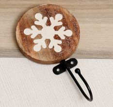 Brown Wooden Snowflake Pattern Hooks For Kid Room