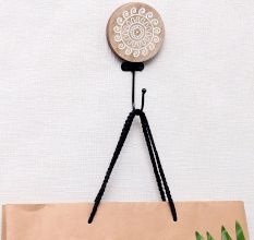 Brown Round Wooden Floral Coat Hooks Wall Mount