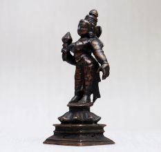 Vintage Copper Murti of Goddess Parvati for Home Temple