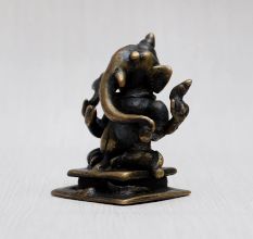 Handmade Lord Ganesha Brass Statue for Home Temple