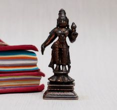 Hindu Goddess Parvati Statue Made of High-Quality Copper