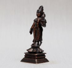 Hindu Goddess Parvati Statue Made of High-Quality Copper
