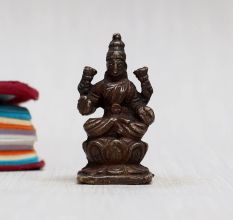 Traditional Copper Idol of Goddess Laxmi for Worship