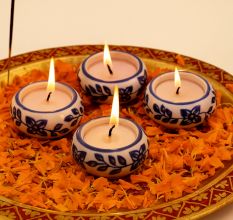 Decorative Modern Ceramic Tea Light Holders in Set of 4