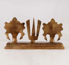 Handmade Brass Shankh Chakra Namah for Prayer Room