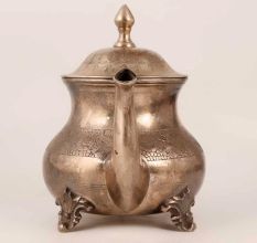 Handcrafted Vintage Brass Kettle for Decoration