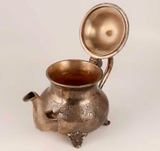 Handcrafted Vintage Brass Kettle for Decoration