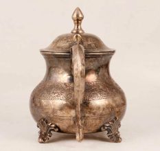 Handcrafted Vintage Brass Kettle for Decoration