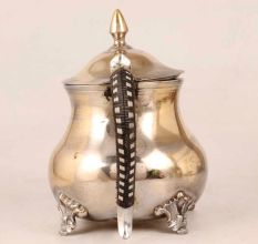 Shiny Vintage Brass Kettle for Home Decoration