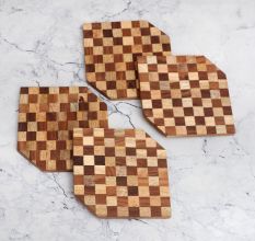 Beautiful Check Pattern Wooden Coasters - Pack of 4
