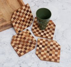 Beautiful Check Pattern Wooden Coasters - Pack of 4