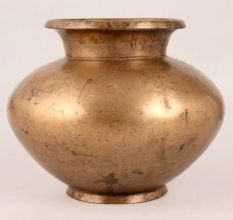 South Indian Brass Water Pot for Flower Decoration