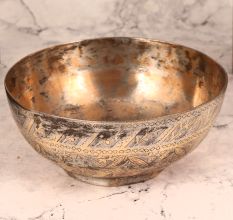 Traditional Handmade Copper Bowl in Islamic Art