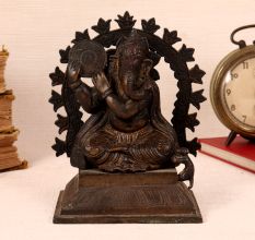 Vintage Brass Statue of Lord Ganesha in Pair of 4