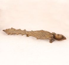 Handcrafted Vintage Aarti Lamp Made of Finest Brass