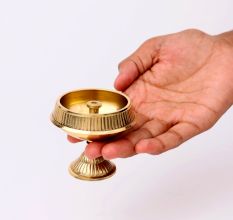 Round Golden Vintage Brass Oil Lamp for Decor