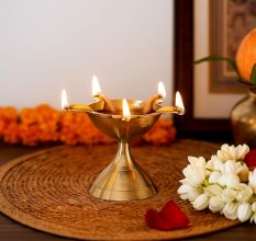 Golden Brass Flower Shaped 5 Wick Oil Lamp