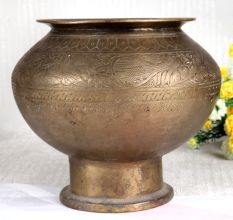 Adorable Engraved Flower Pot Made of Finest Brass