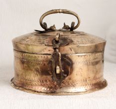 Vintage Finest Brass Jewelry Box for Decoration
