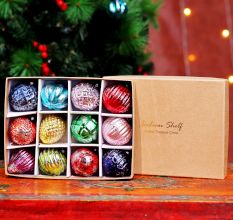 12 Pieces Multicolor Distressed Ornaments For Tree Decoration
