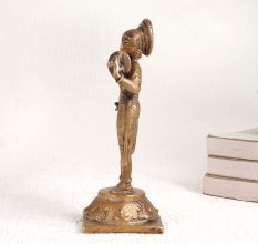 Handcrafted Brass Statue of Lady Standing for Decoration