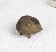 Handmade Finest Brass Frog Statue with Jali Work