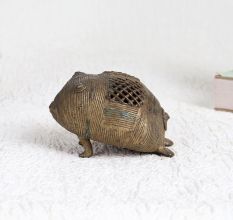 Handmade Finest Brass Frog Statue with Jali Work